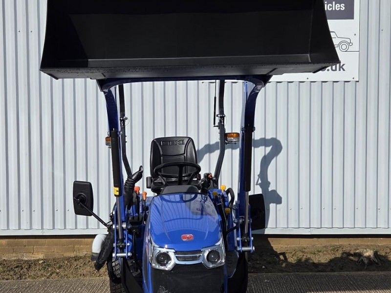 ISEKI - TXGS4 COMPACT TRACTOR - Image 2