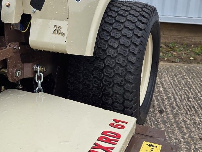 GRASSHOPPER - 226V RIDE ON MOWER - Image 4