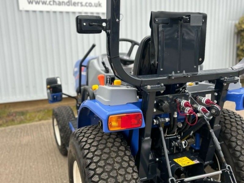 ISEKI - TM4230 COMPACT TRACTOR - Image 6