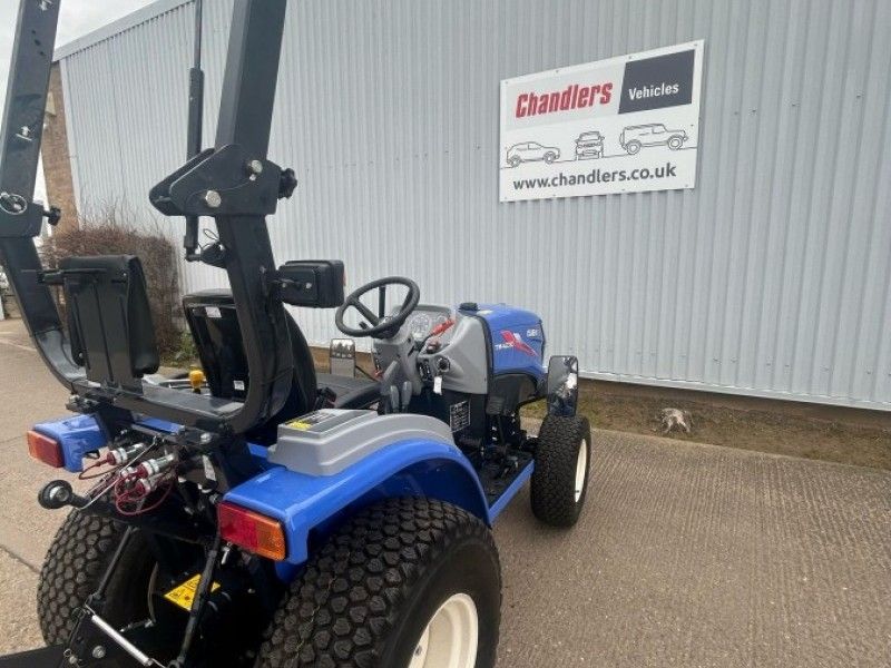 ISEKI - TM4230 COMPACT TRACTOR - Image 4