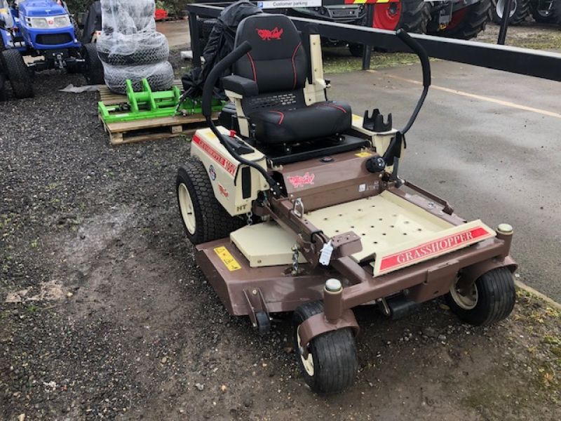 GRASSHOPPER - 124V 48 RIDE ON MOWER - Image 2