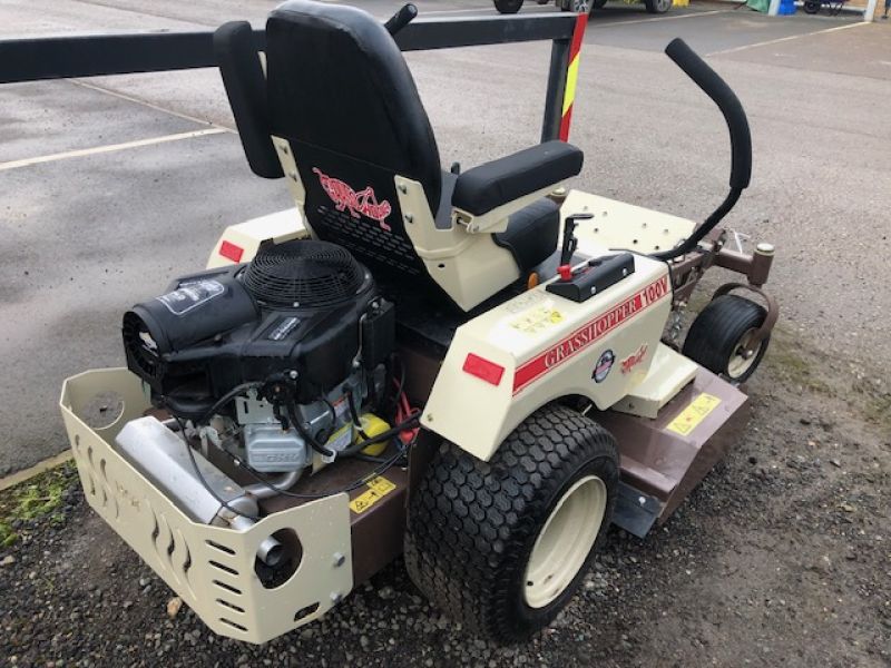 GRASSHOPPER - 124V 48 RIDE ON MOWER - Image 3