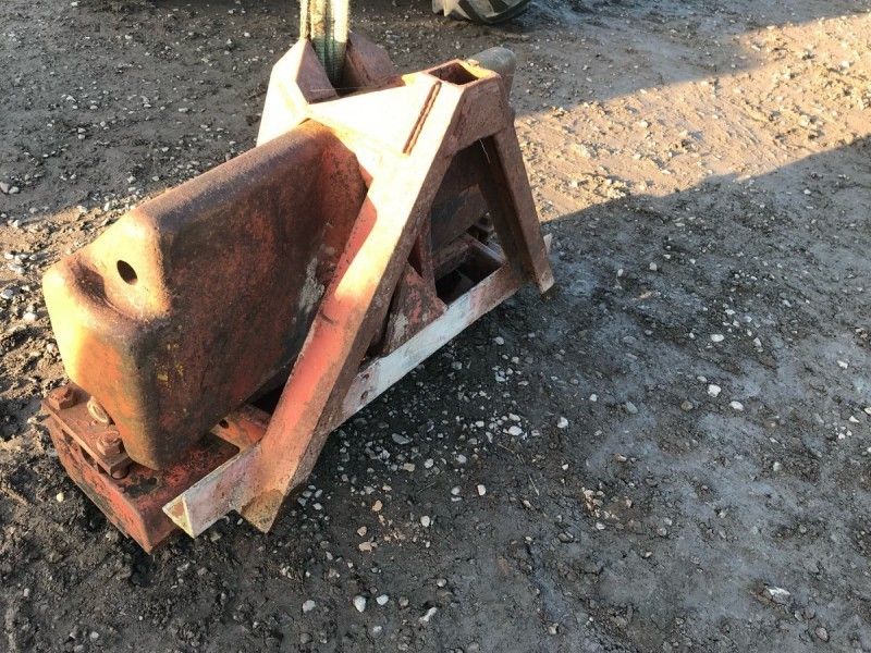 CASE - 850KG FRONT WEIGHTS - Image 1