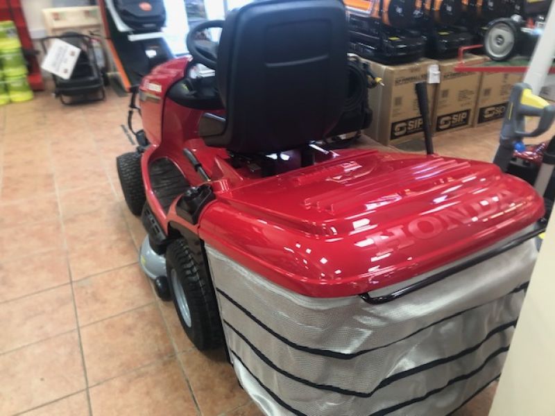 HONDA - HF2417HBE RIDE ON MOWER - Image 4