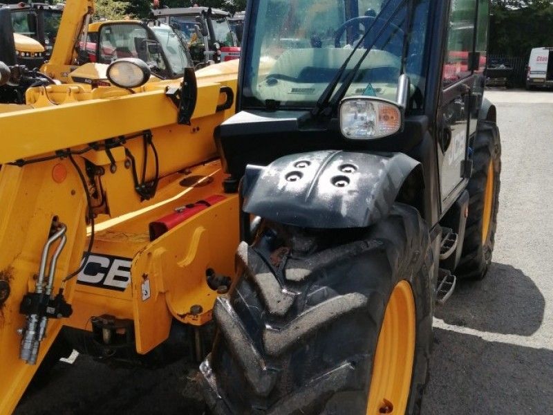 JCB - 531 70 Agri Super - Image 4