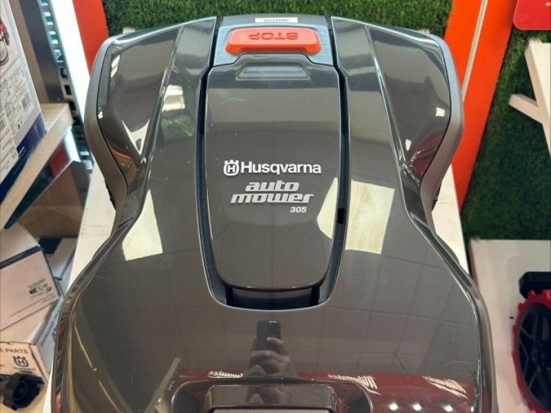 HUSQVARNA - AUTOMOWER 305 ROBOTIC - Image 1