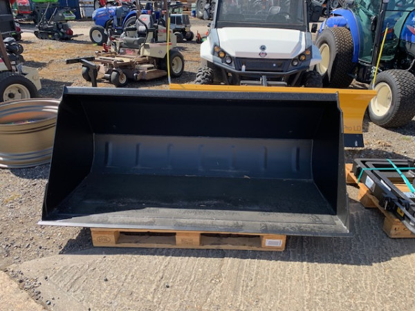 QUICKE - GM 190 BUCKET - Image 1