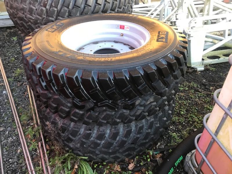 BKT - WHEELS AND TYRES - Image 1
