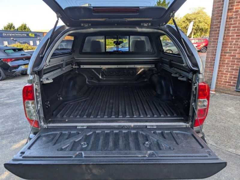 NISSAN - NAVARA DC - Image 4