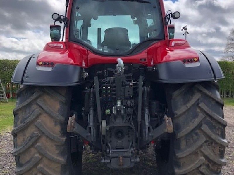 VALTRA - T215A 4WD TRACTOR - Image 5