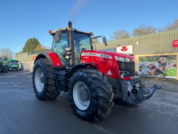 Massey Ferguson - 8740 S Exclusive - Image 1