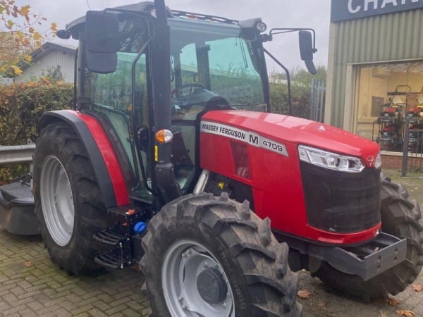 MASSEY FERGUSON - 4709M CAB TRACTOR - Image 1