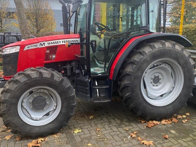MASSEY FERGUSON - 4709M CAB TRACTOR - Image 2