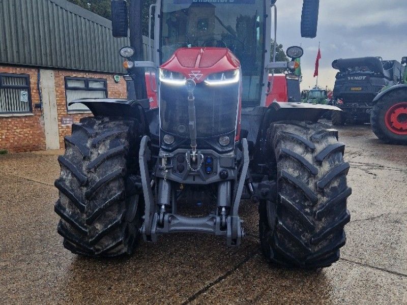 Massey Ferguson - 8S.265 EXD7 Tractor - Image 3