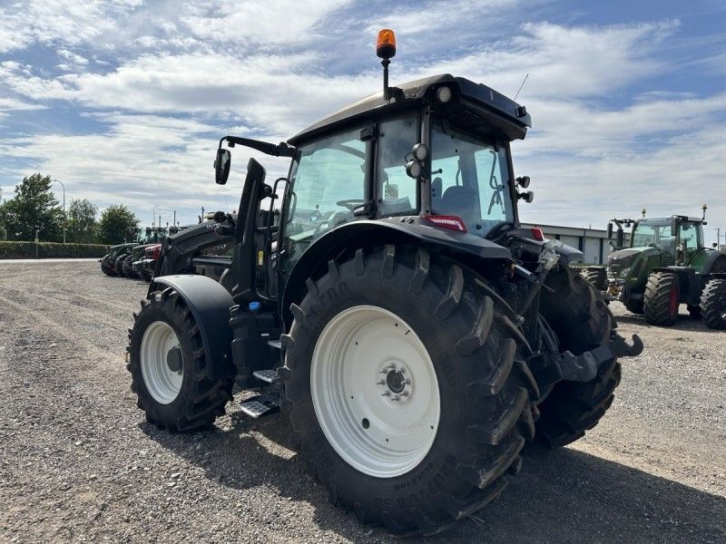 VALTRA - G135A TRACTOR AND LOADER - Image 4