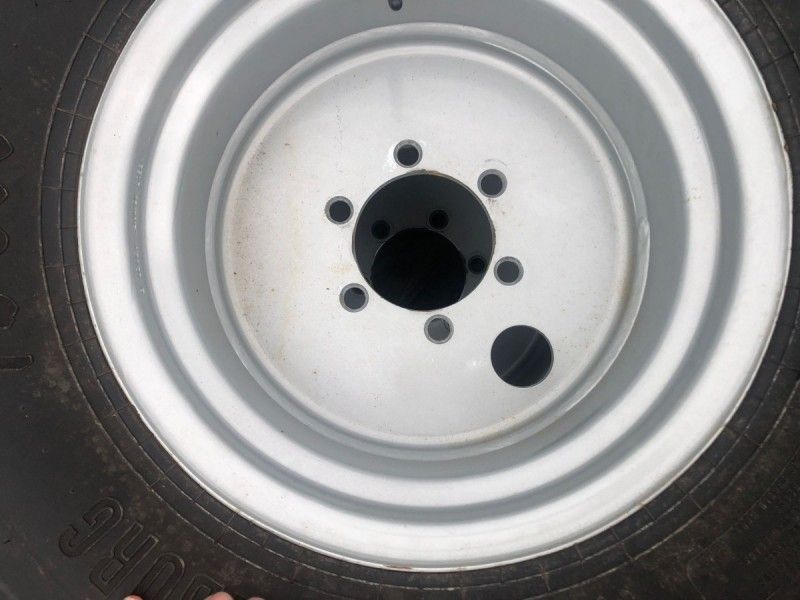 Massey Ferguson - 10.00 16CP 10PR Wheels - Image 2