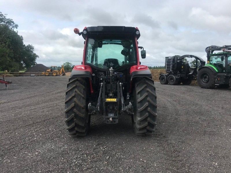VALTRA - A85 SH 4WD TRACTOR - Image 4