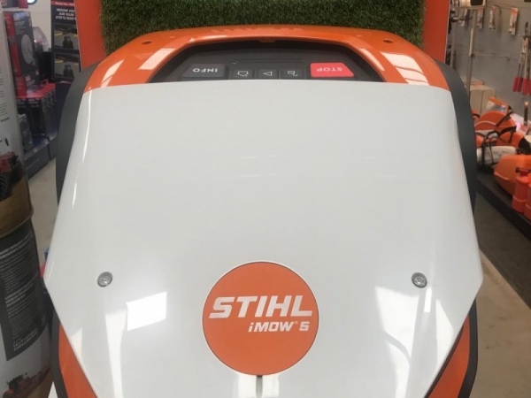 STIHL - IMOW 5 ROBOTIC MOWER - Image 1