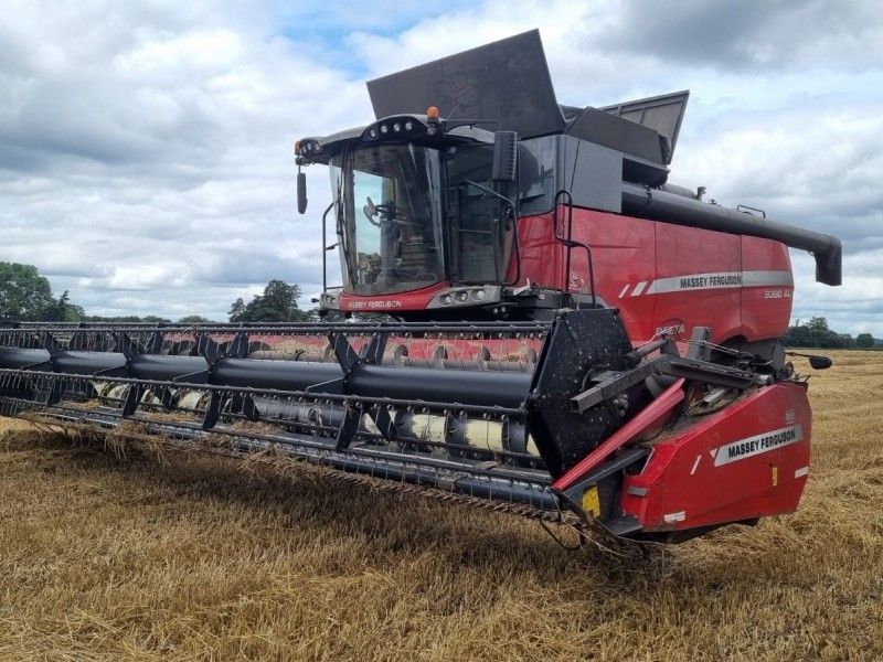 Massey Ferguson - 9380 Combine - Image 2