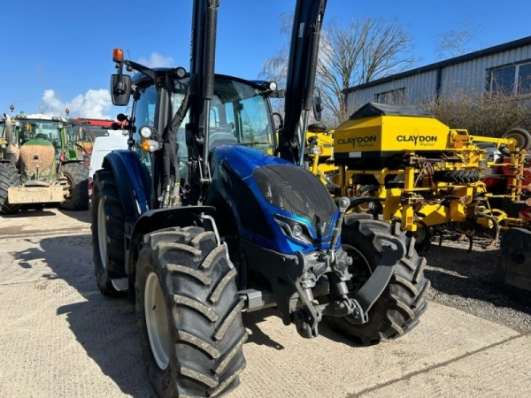 Valtra - G125EA and G5S Loader - Image 1