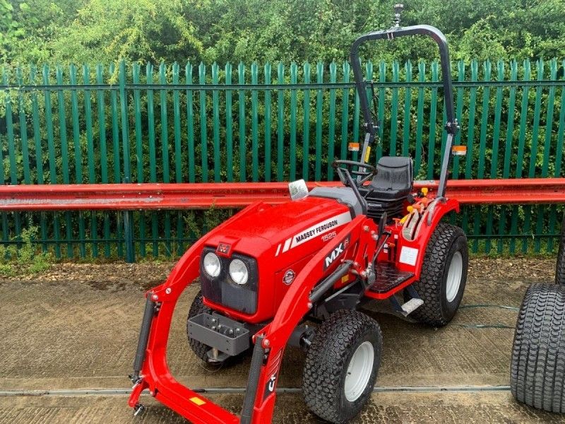 MASSEY FERGUSON - 1525HP COMPACT TRACTOR - Image 2