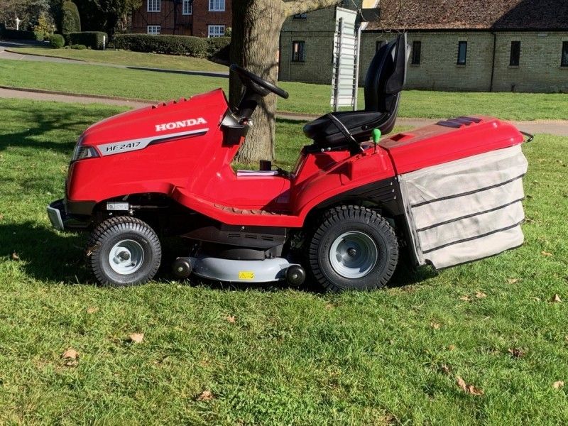 HONDA - HF2417HTE RIDE ON MOWER - Image 2