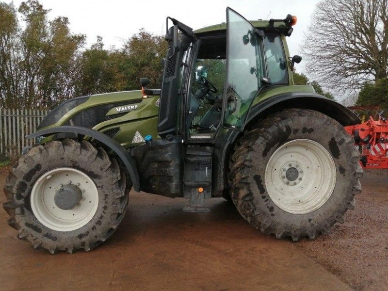 Valtra - T175EV Tractor - Image 2