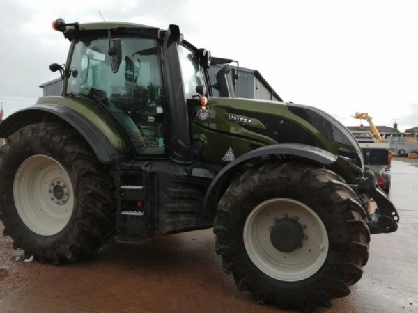 Valtra - T175EV Tractor - Image 1
