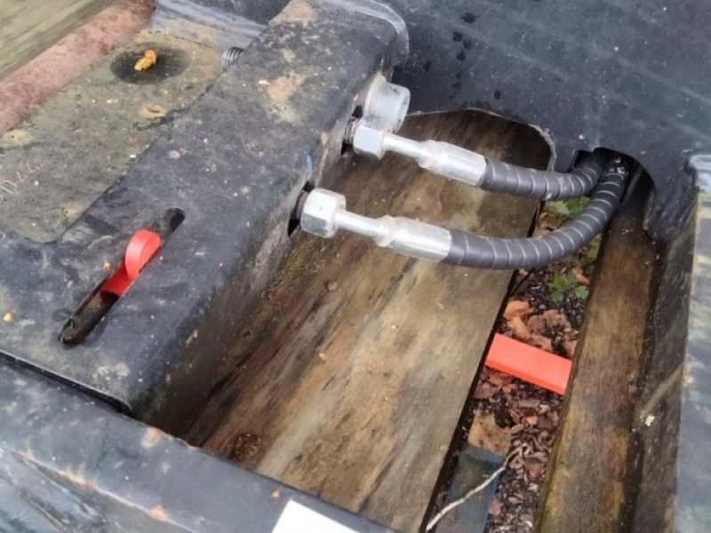 JCB - PIN AND CONE HEADSTOCK - Image 2