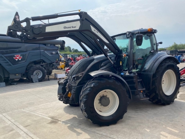 Valtra - T214V ST - Image 1