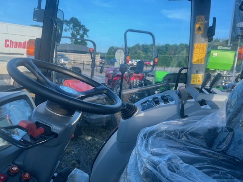 ISEKI - TG6507 COMPACT TRACTOR - Image 4