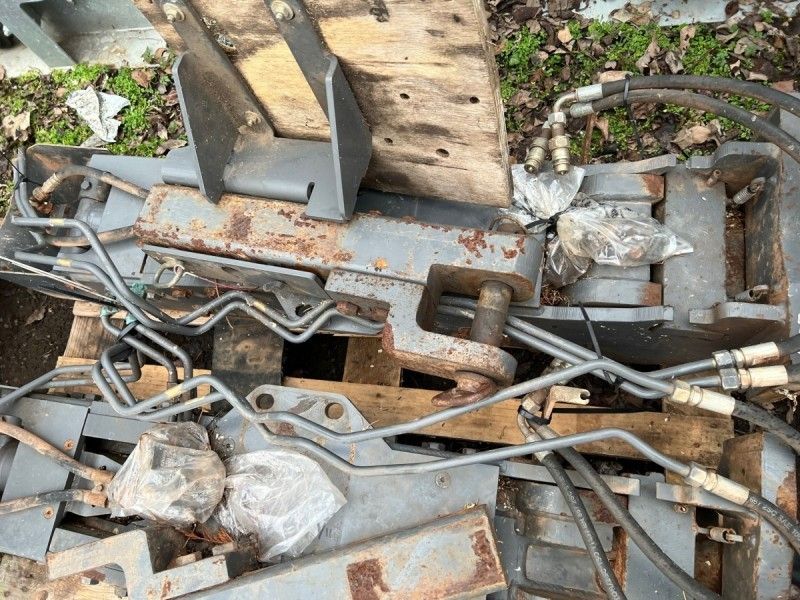 Fendt - Pick Up Hitch - Image 1