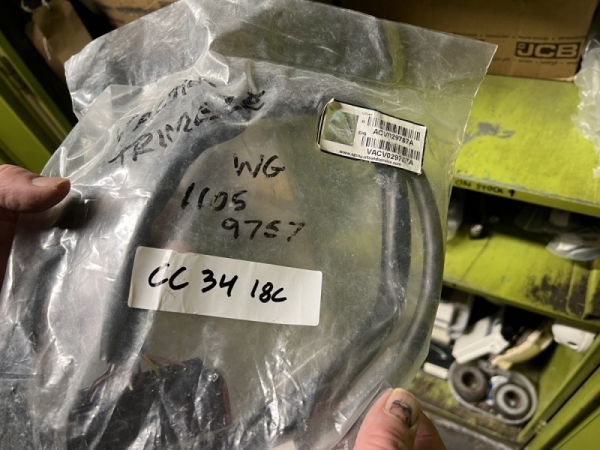 VALTRA - VALTRA TRIMBLE LOOM. - Image 1