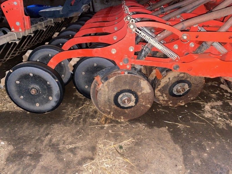 KUHN - NC3000 COMBI DRILL - Image 6