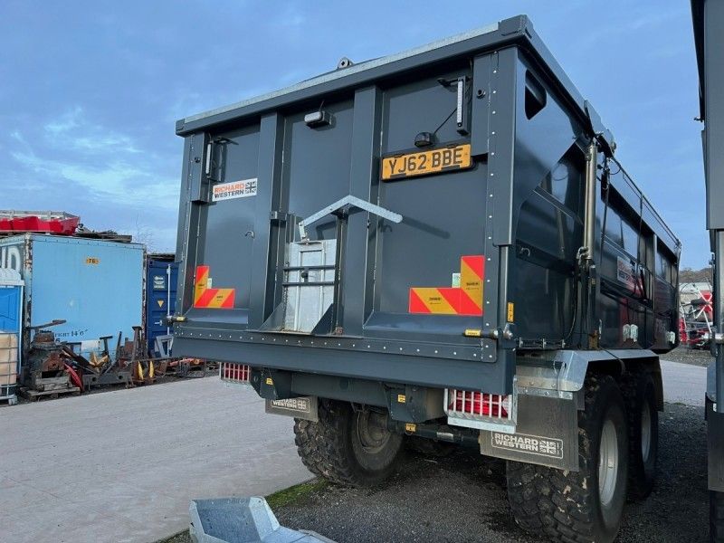 Richard Western - SF18HS Trailer - Image 2