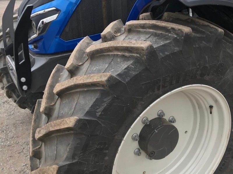 VALTRA - G135A 4WD TRACTOR - Image 6