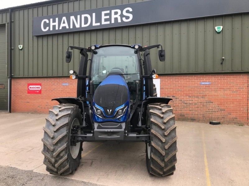 VALTRA - G135A 4WD TRACTOR - Image 3