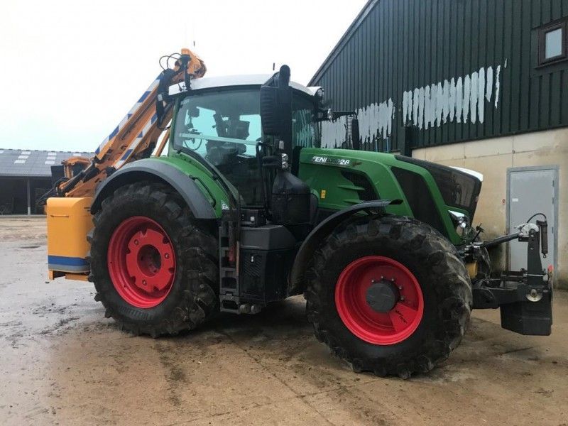 Fendt - 828 Vario ProfiPlus - Image 1