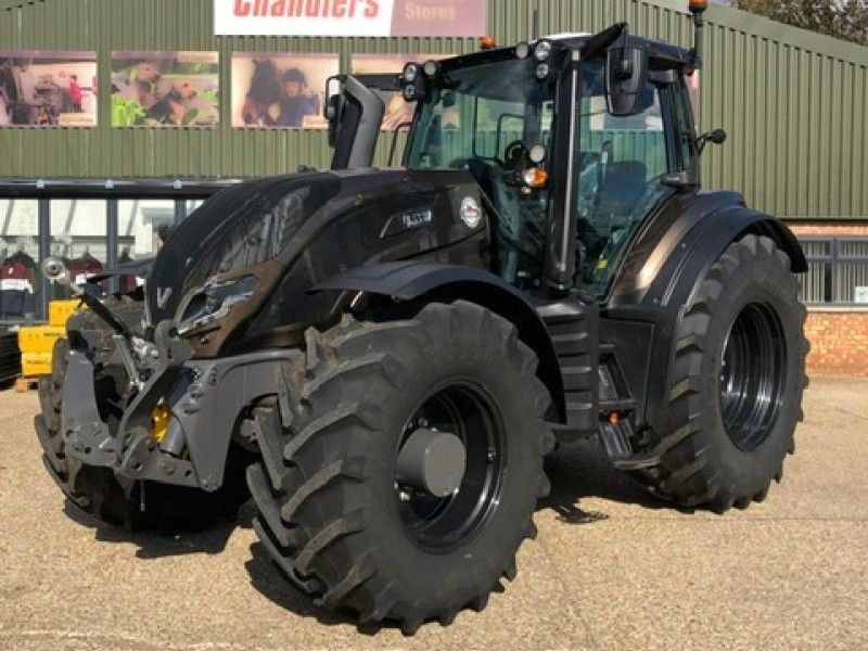 VALTRA - T175ED 4WD TRACTOR - Image 1
