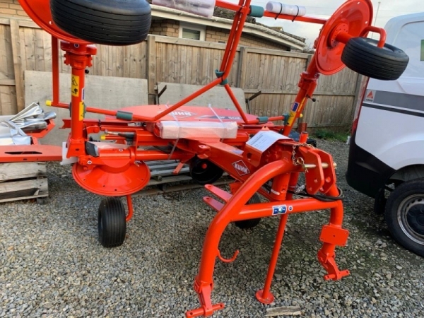 KUHN - GF502 TEDDER - Image 1