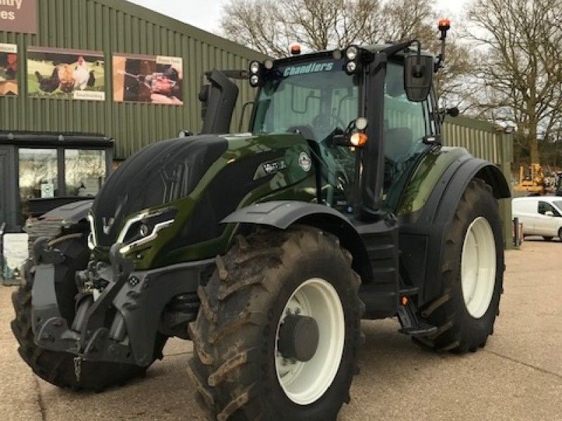 Valtra - T155A 4WD TRACTOR - Image 2