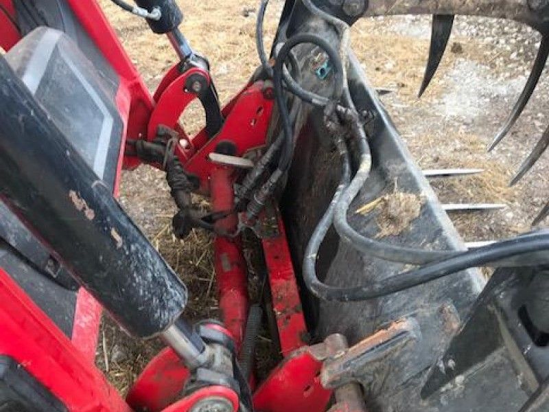 MASSEY FERGUSON - 5712S ESD4 4WD TRACTOR - Image 5