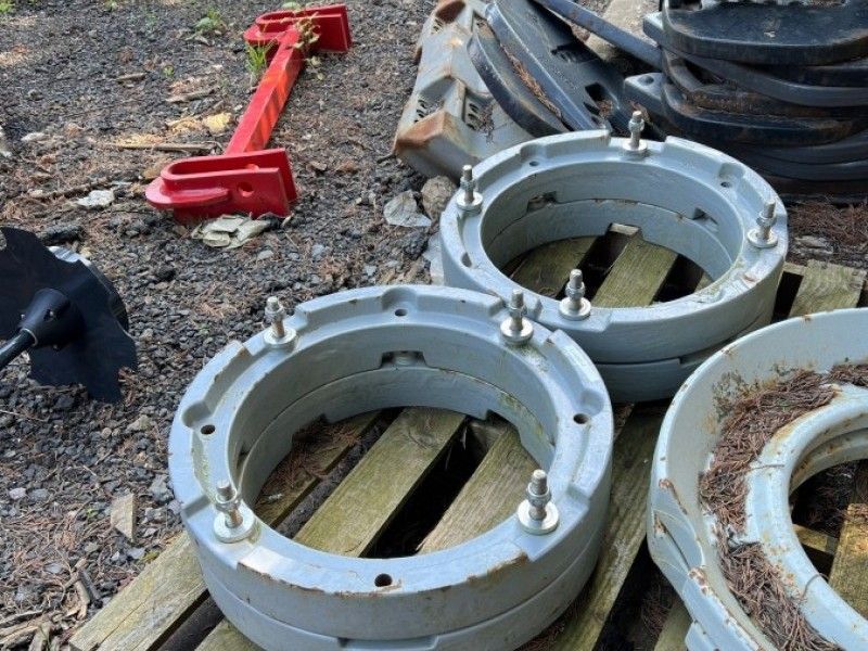 MASSEY FERGUSON - 4X50KG REAR WHEEL WEIGHTS - Image 2