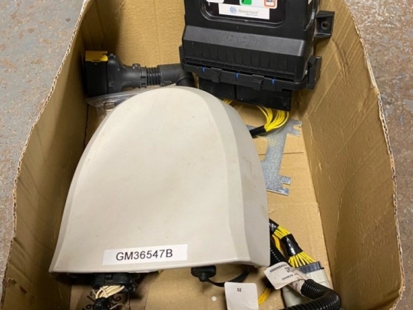NOVATEL - Smart7 SM Receiver - Image 1