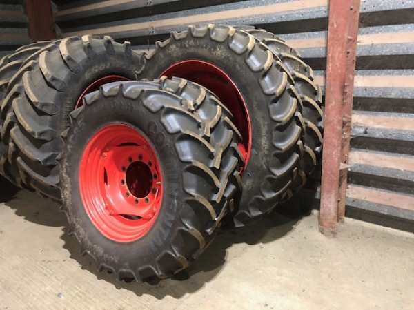 SUNDRIES - ROWCROP WHEELS - Image 1