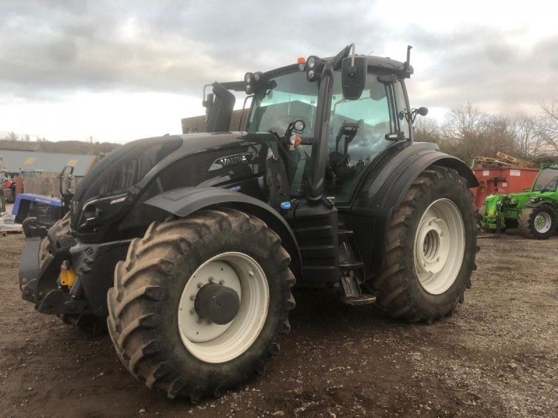 Valtra - T174D 4WD TRACTOR - Image 2