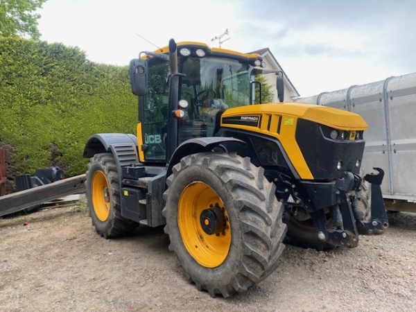 JCB - 4220 FASTRAC - Image 1