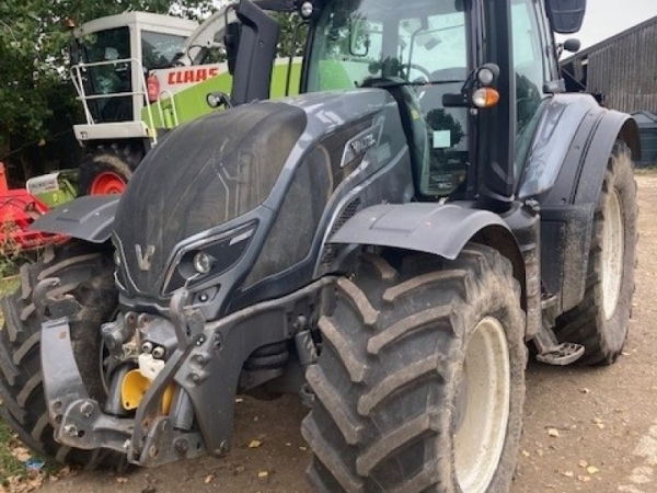 VALTRA - T174EA MR19 4WD TRACTOR - Image 1
