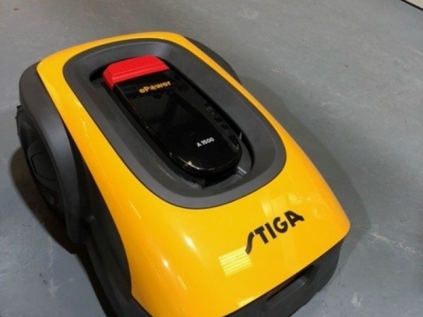 STIGA - A1500 ROBOTIC LAWNMOWER - Image 1