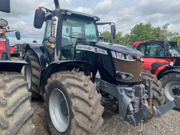 Massey Ferguson - 7718S EFD6 Tractor - Image 1